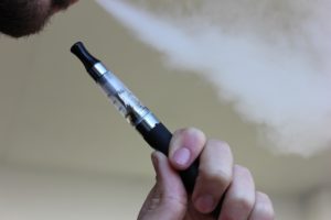 Fini le vapotage dans les lieux publics